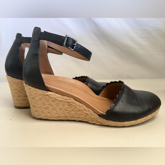 Vionic Shoes - Vionic Kalina Black Leather Scallop Espadrille Wedge Sandals – Size 9.5
